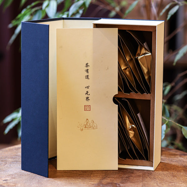 Tee- Geschenkbox mit 10 Tees