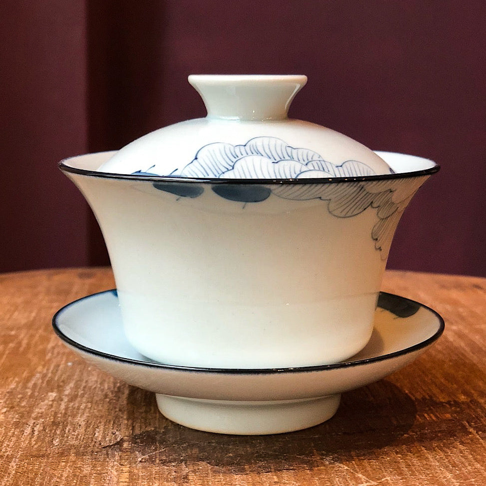 Porzellan Gaiwan mit Hibiskus Blüten Muster (110 ml)